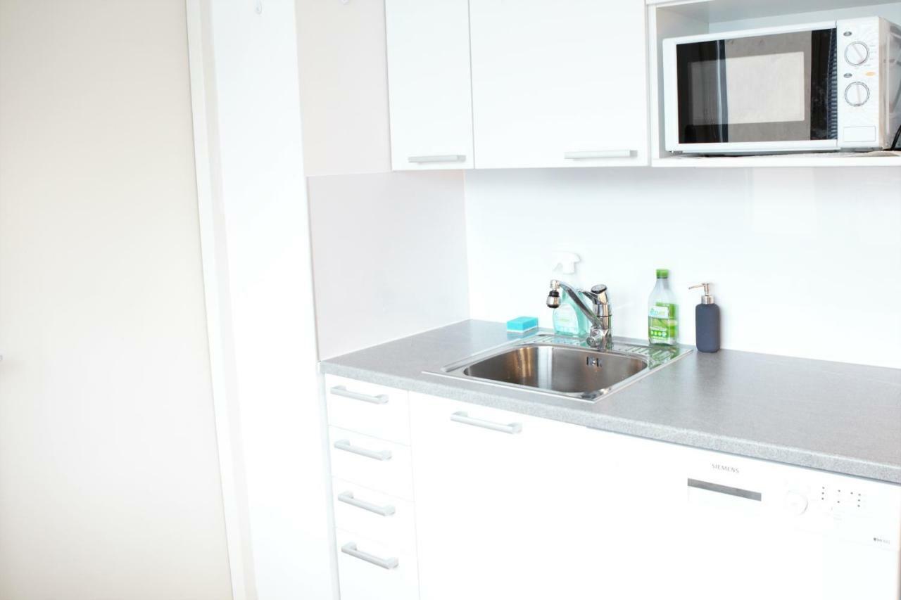 Stay Here Apartment Kamppi Helsinki Exterior photo